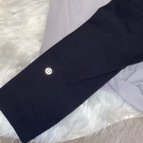 Lulu Reversible Leggings - Picture 7 of 13